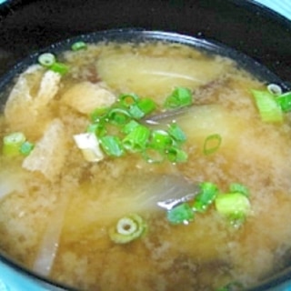 ナス・大根・油揚げの味噌汁